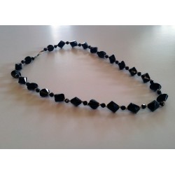 Black Twisted Bicone Fashion Necklace